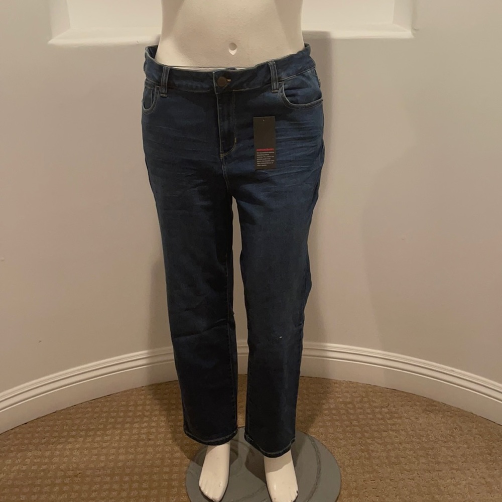 Avenue Plus Size Knit Denim Straight leg Jeans 18P